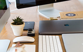 FB体育官方平台-库里：空投的“魔术师”，破解NBA防守密码！，里程碑!库里总得分超魔术师 仓促出手投丢