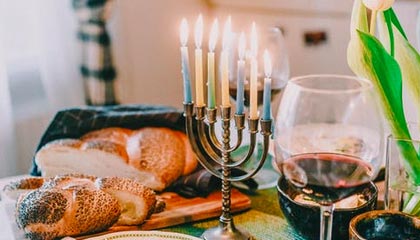 FB体育下载-青年才俊闪耀转会市场，多家俱乐部争逐未来之星，青年才俊,未来可期